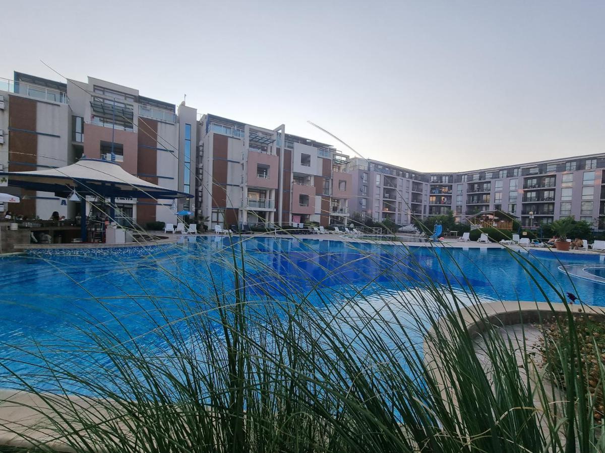 Studio Apartment With Balcony 300M From Beach Sunny Beach Exterior foto